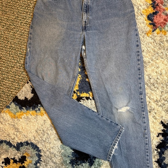 Levi’s Vintage 550 Relaxed Fit Tapered Leg Jeans 8
Mom  2021 - Picture 4 of 11